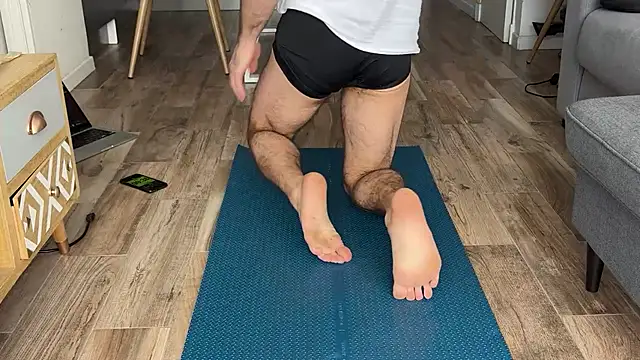 JuliaLuHot80 online show from March 11, 3:07 pm