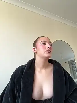 LolaRaeBabyy online show from March 5, 2:02 pm