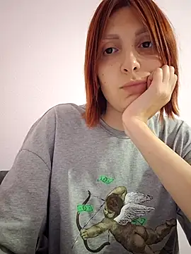 Snapshot of KrissyVixxen chatting on August 2, 7:56 pm KrissyVixxen online show from August 2, 7:56 pm