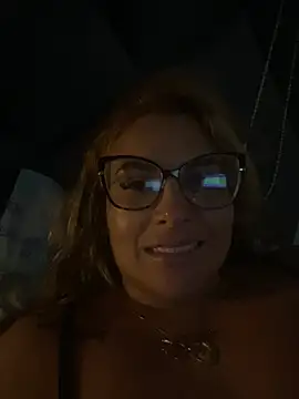 Alma Andrade online show from April 6, 1:25 am