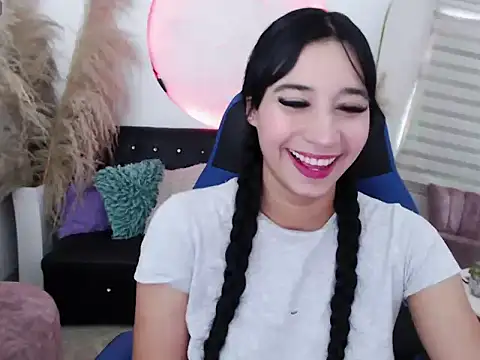 ivvoncute online show from April 17, 12:19 pm