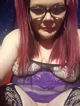 Snapshot of Sexymilf6992 chatting on March 27, 4:18 am Sexymilf6992 online show from March 27, 4:18 am