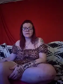 Snapshot of Sexymilf6992 chatting on May 4, 6:04 pm Sexymilf6992 online show from May 4, 6:04 pm