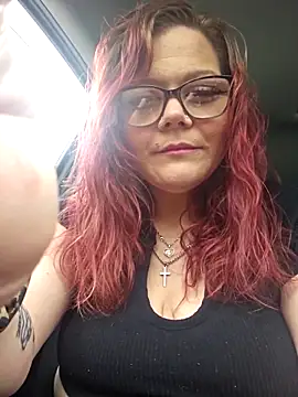 Snapshot of Sexymilf6992 chatting on May 7, 10:48 pm Sexymilf6992 online show from May 7, 10:48 pm