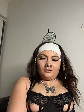 chanelle dioor online show from February 24, 7:45 pm