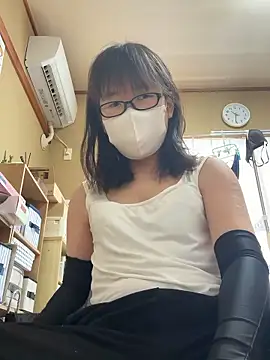 Snapshot of nana_ayu4696 chatting on March 4, 1:33 am nana ayu4696 online show from March 4, 1:33 am