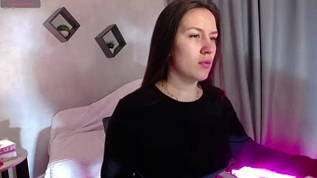 Snapshot of asti_bubbles chatting on May 6, 1:14 am asti bubbles online show from May 6, 1:14 am