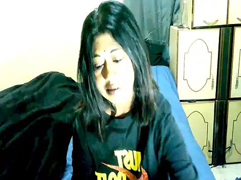 Snapshot of IndianPleasures21 chatting on April 27, 9:57 pm IndianPleasures21 online show from April 27, 9:57 pm