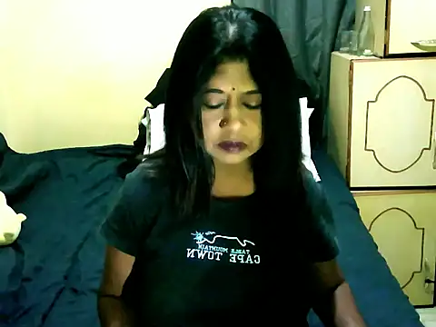 Snapshot of IndianPleasures21 chatting on May 12, 11:02 pm IndianPleasures21 online show from May 12, 11:02 pm