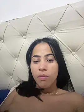 Issis2000 online show from June 2, 7:54 am