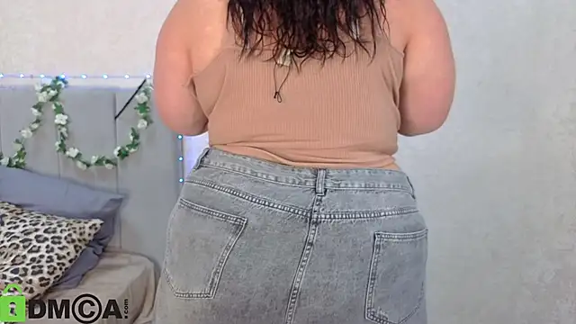 Snapshot of Annet_Nel1son chatting on May 7, 12:49 am Annet Nel1son online show from May 7, 12:49 am