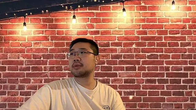 Snapshot of jasonryu2025 chatting on February 24, 5:44 pm jasonryu2025 online show from February 24, 5:44 pm