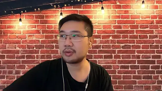 Snapshot of jasonryu2025 chatting on February 28, 7:59 pm jasonryu2025 online show from February 28, 7:59 pm