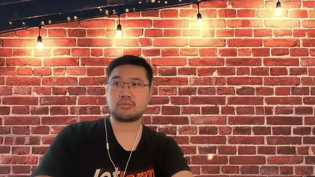 Snapshot of jasonryu2025 chatting on March 3, 9:04 am jasonryu2025 online show from March 3, 9:04 am