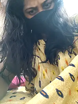Snapshot of Shaliniqueen chatting on March 6, 6:26 pm Shaliniqueen online show from March 6, 6:26 pm