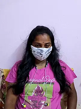 Snapshot of Shaliniqueen chatting on May 22, 6:46 pm Shaliniqueen online show from May 22, 6:46 pm
