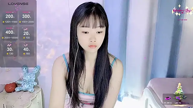 okyssa online show from April 9, 3:39 am