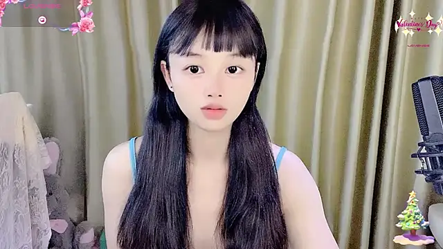 okyssa online show from June 11, 3:21 pm