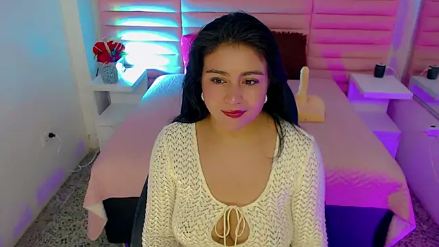 scarleth whisper online show from April 18, 2:10 pm