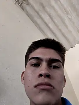 Snapshot of bbluchito chatting on February 27, 3:01 pm bbluchito online show from February 27, 3:01 pm