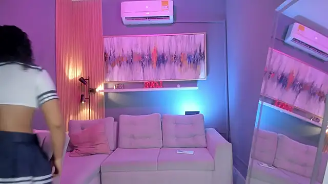 janinne lu online show from March 27, 11:10 am