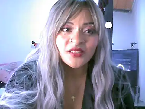 Snapshot of RubyCastellanos_XXXX chatting on February 21, 7:04 pm RubyCastellanos XXXX online show from February 21, 7:04 pm