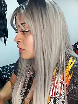 Snapshot of RubyCastellanos_XXXX chatting on March 4, 2:06 am RubyCastellanos XXXX online show from March 4, 2:06 am