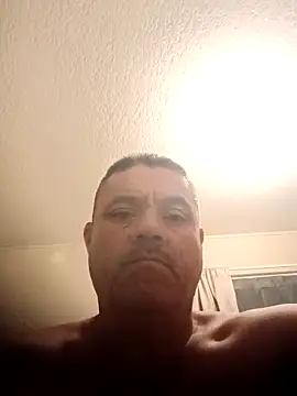 Snapshot of juanjonac chatting on April 19, 4:34 am juanjonac online show from April 19, 4:34 am