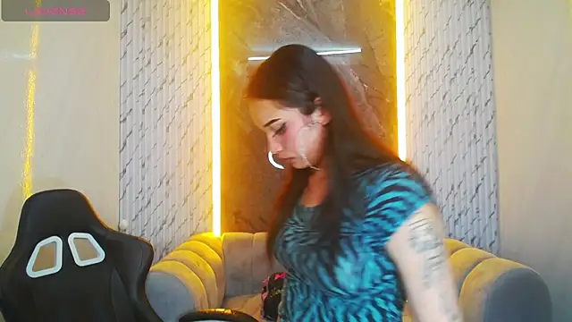 Snapshot of Daphne_nicole_b chatting on July 1, 12:56 am Daphne nicole b online show from July 1, 12:56 am