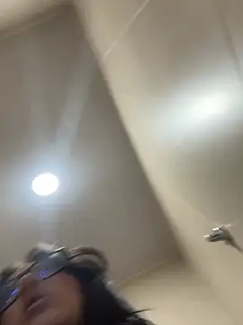 susi chimm online show from April 14, 1:39 pm