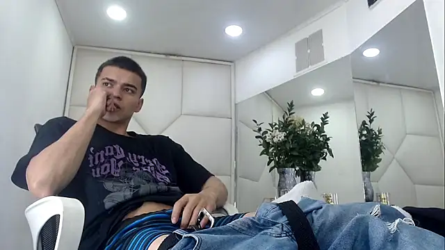 SanttiiBuck online show from February 27, 12:05 pm