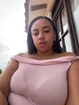 Eyssha online show from March 30, 1:45 pm