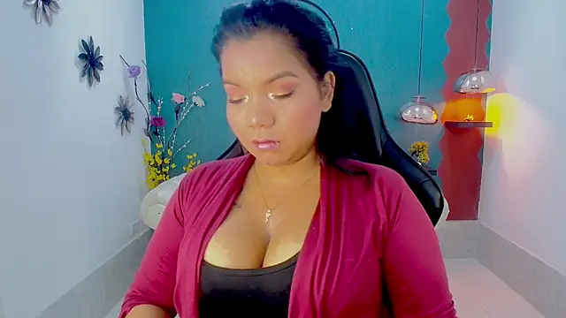 Snapshot of Elizabeth_Suan_ chatting on May 10, 12:21 pm Elizabeth Suan online show from May 10, 12:21 pm