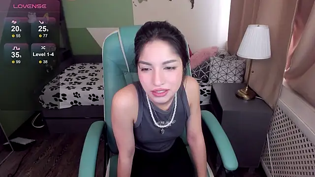 Snapshot of GabiSilk chatting on March 3, 10:21 am GabiSilk online show from March 3, 10:21 am