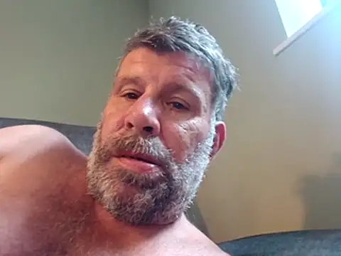 Snapshot of stud2512 chatting on May 23, 5:17 pm stud2512 online show from May 23, 5:17 pm