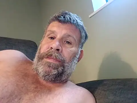 Snapshot of stud2512 chatting on June 1, 7:15 pm stud2512 online show from June 1, 7:15 pm