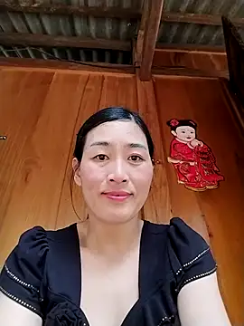 lris-Beauty77 online show from February 22, 6:13 am