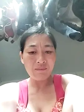 lris-Beauty77 online show from March 16, 8:13 pm