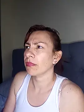 ivonnahills online show from March 24, 2:16 am