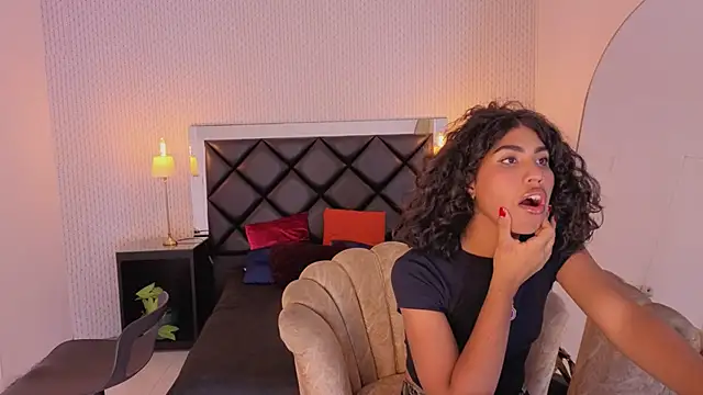 soffiene online show from February 28, 4:13 am