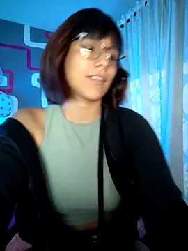 Snapshot of ElowenVirelle chatting on February 21, 5:08 am ElowenVirelle online show from February 21, 5:08 am