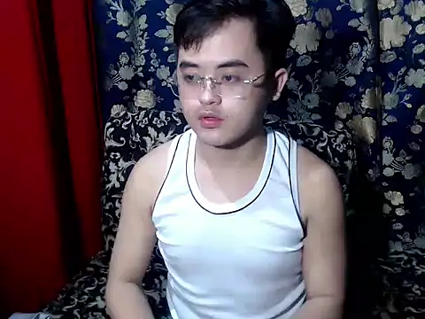 Snapshot of cute_asian22 chatting on February 24, 1:31 pm cute asian22 online show from February 24, 1:31 pm