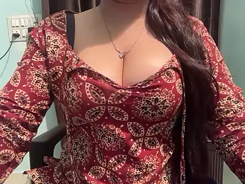 Snapshot of Avneet_kaurr1 chatting on April 28, 10:04 pm Avneet kaurr1 online show from April 28, 10:04 pm