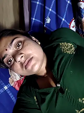 Snapshot of Aanushaka chatting on April 23, 4:09 pm Aanushaka online show from April 23, 4:09 pm