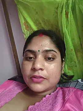 Snapshot of Aanushaka chatting on May 18, 11:49 am Aanushaka online show from May 18, 11:49 am
