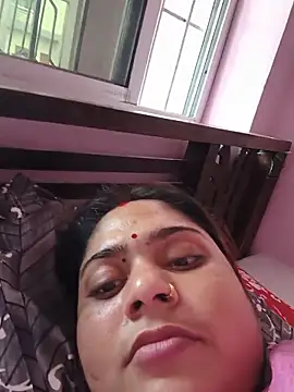 Snapshot of Aanushaka chatting on May 20, 9:26 am Aanushaka online show from May 20, 9:26 am