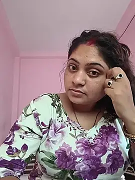 Snapshot of Aanushaka chatting on May 31, 1:14 am Aanushaka online show from May 31, 1:14 am