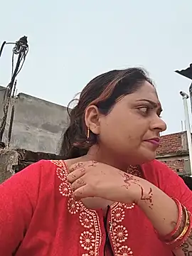 Snapshot of Aanushaka chatting on June 28, 1:00 am Aanushaka online show from June 28, 1:00 am