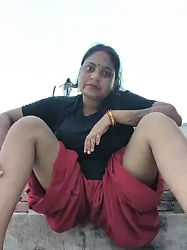 Snapshot of Aanushaka chatting on June 28, 1:06 pm Aanushaka online show from June 28, 1:06 pm