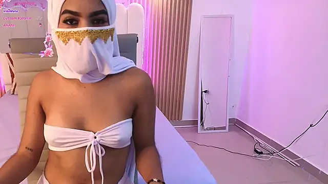 Snapshot of allyson_nahid chatting on February 21, 12:50 pm allyson nahid online show from February 21, 12:50 pm